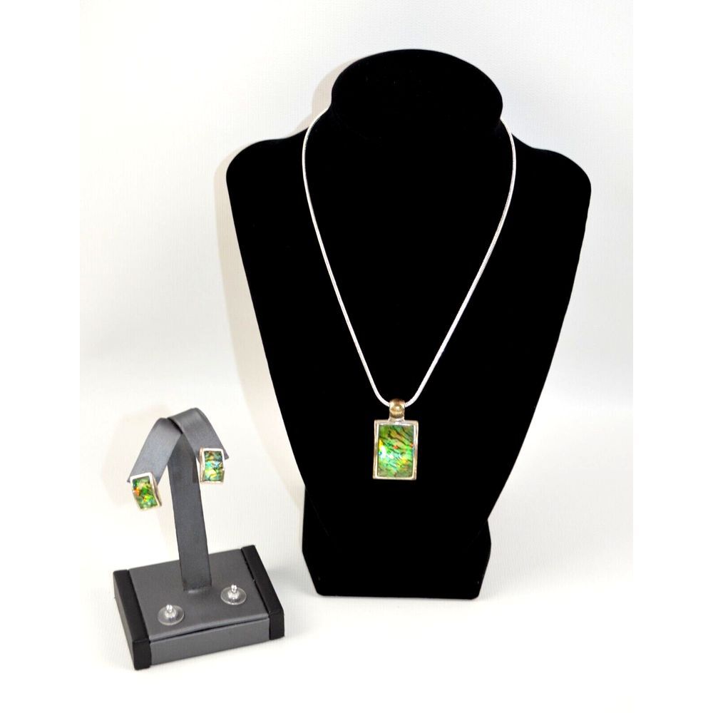 Silver‎ Tone KC Kenneth Cole Necklace & Earrings Curved Faceted Green & Black